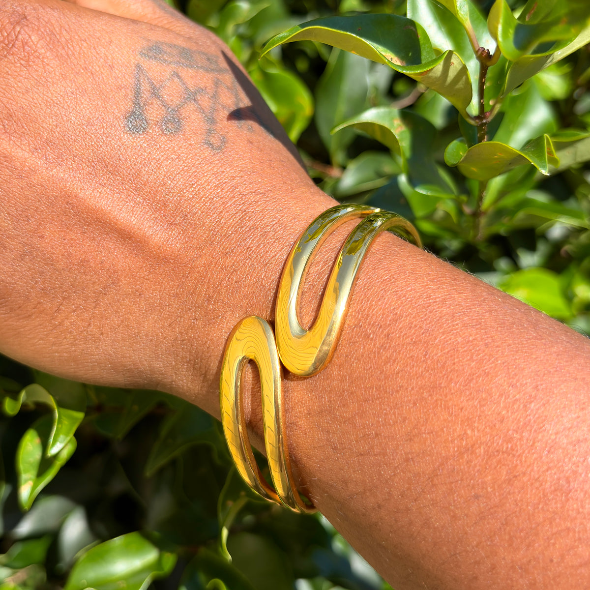 Free Form Open/ Close Bangle